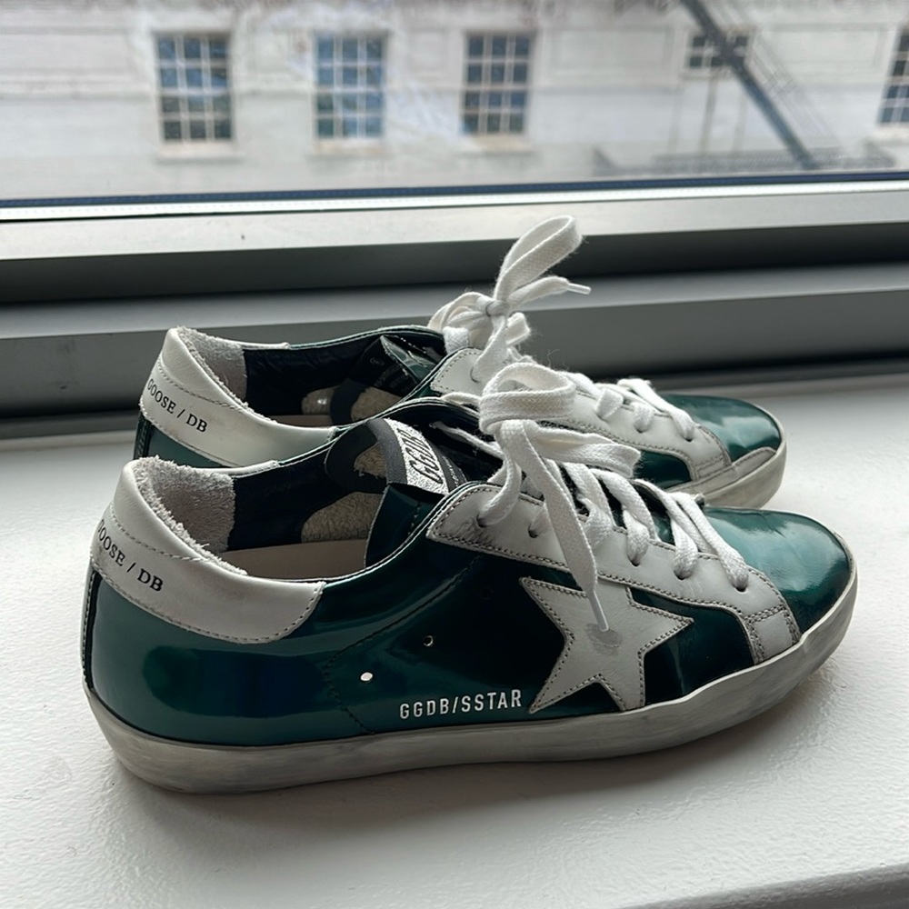 GOLDEN GOOSE SUPERSTARS